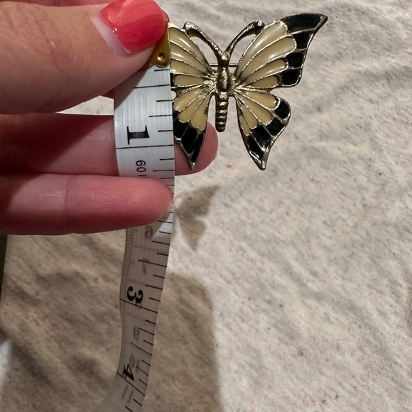 Antique Butterfly Brooch - Picture 3 of 3